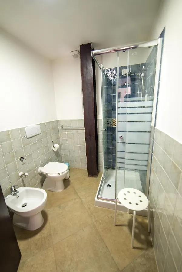 Hotel Civico 47 à Càbras Maison d'hôtes